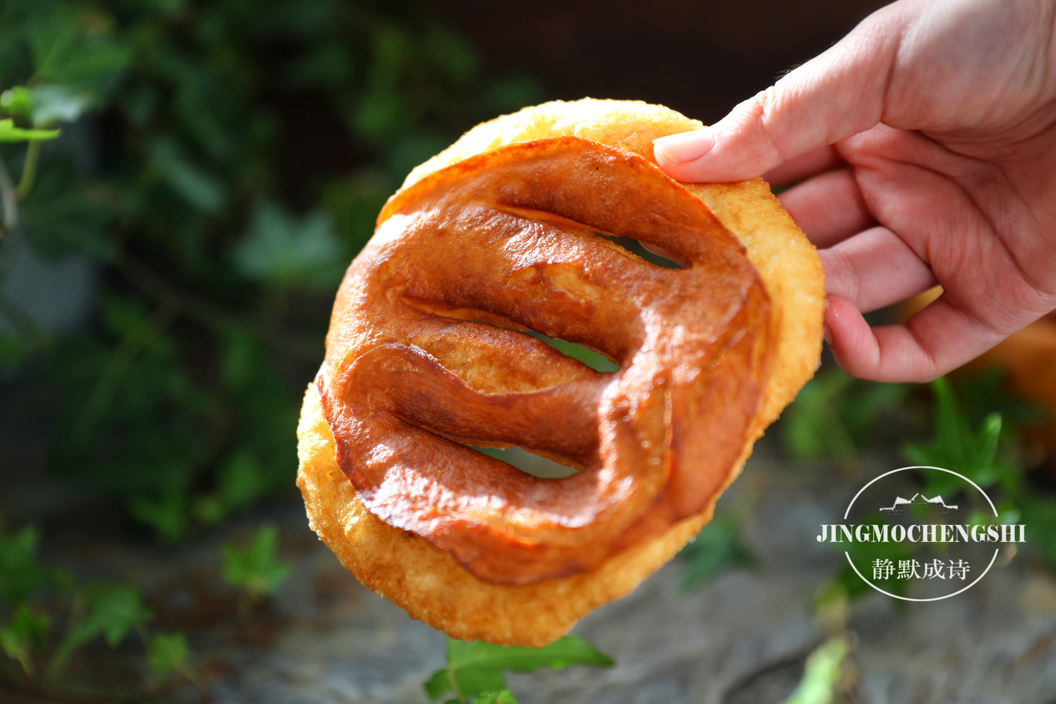 糖油饼怎么做又软又好吃又简单,早餐老北京糖油饼做法大全视频