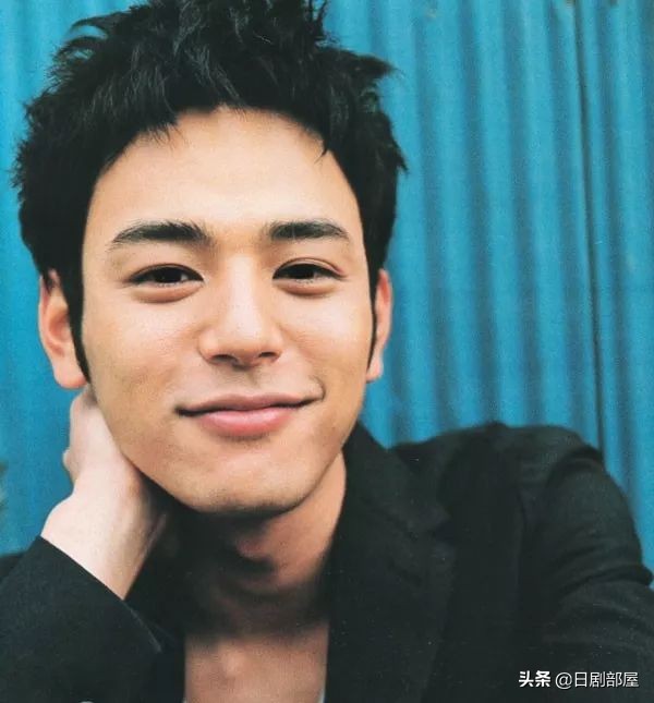 唐人街探案3妻夫木聪花衬衫,唐人街探案3里面四位帅哥