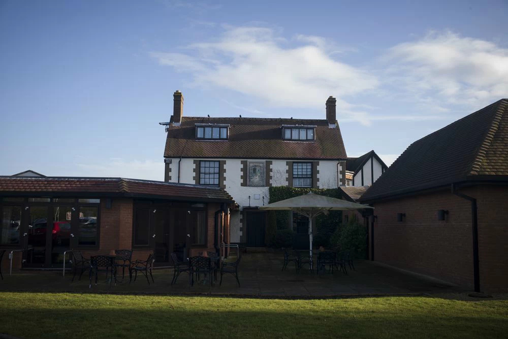 英伦小屋卧室设计,英伦小屋木门