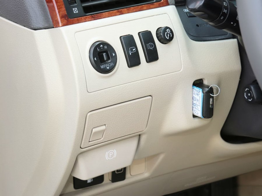 12代丰田皇冠3.0沙龙顶配版,丰田巅峰