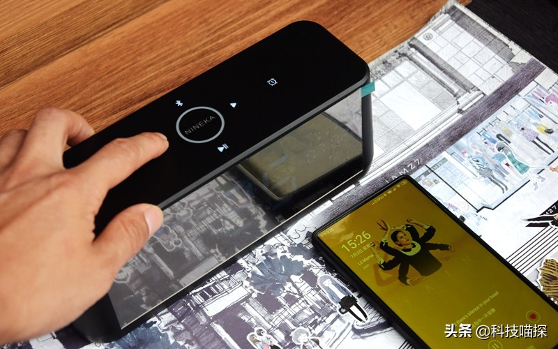 蓝牙音箱时钟闹钟,蓝牙音箱时钟夜灯语音唤醒一体