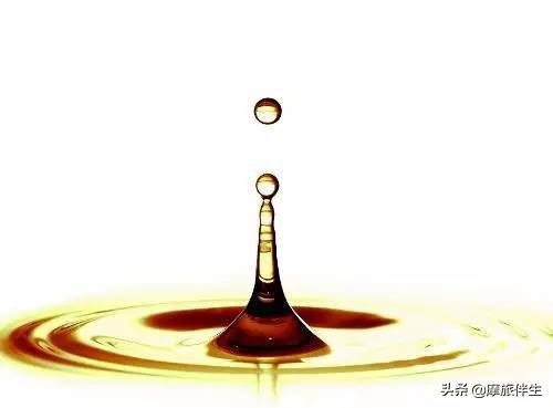 摩托车机油为啥变得跟黑泥似的,摩托车机油300公里变黑