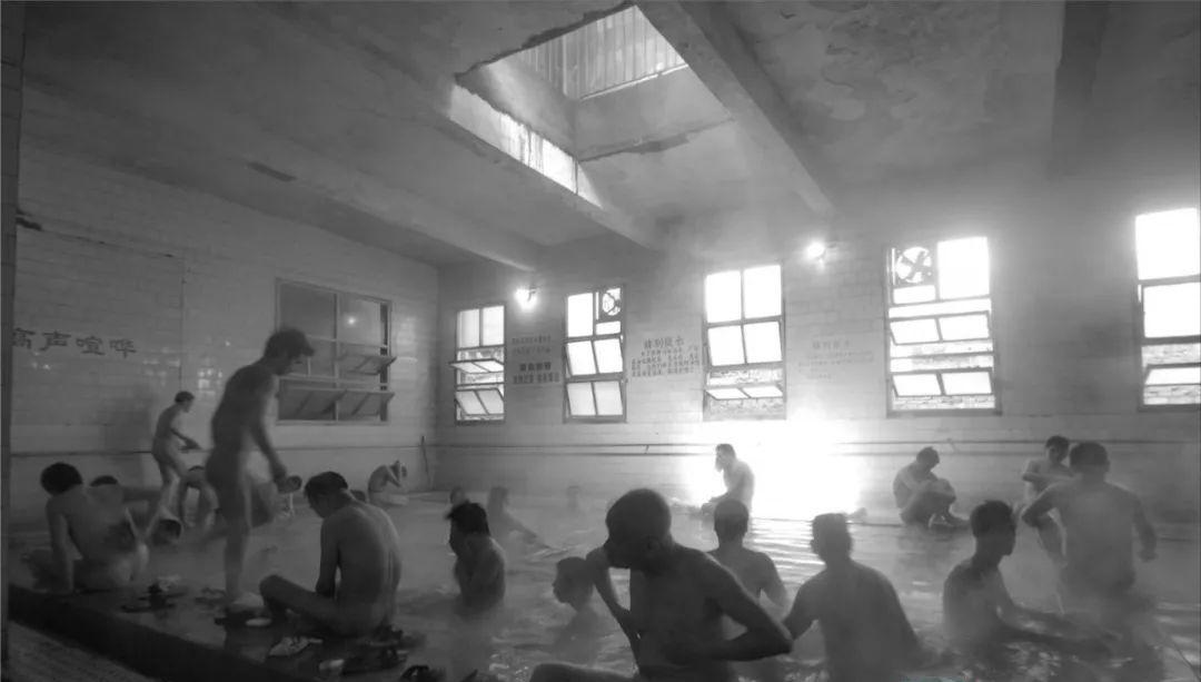 蒙哥马利进攻公共厕所,蒙哥马利看志愿军