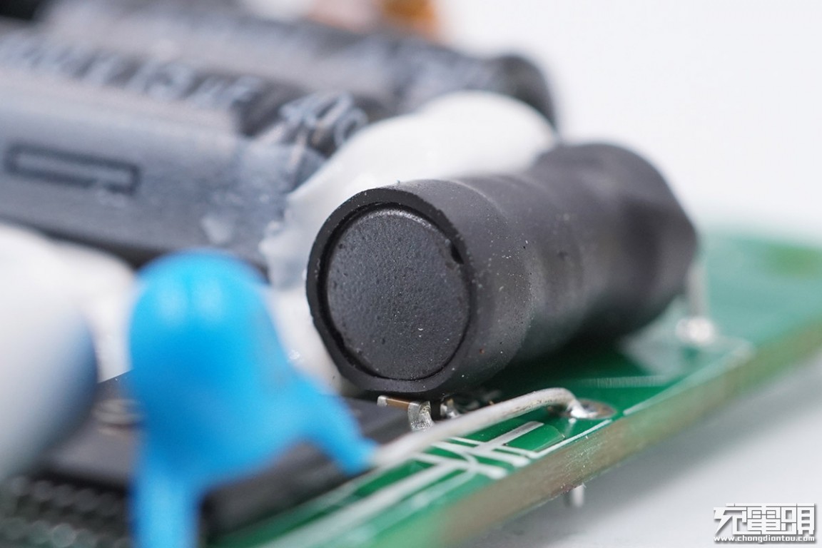 安克氮化镓充电器支持快充,安克氮化镓充电头全家桶