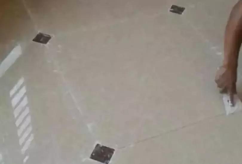 铺地砖的施工原则,铺地砖的正确流程和方法