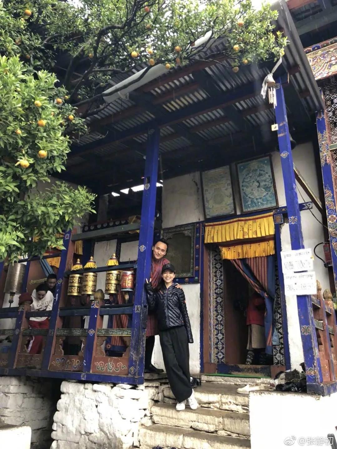 消失6年后,张静初单身生活首曝光!独居大House,与满屋破烂作伴