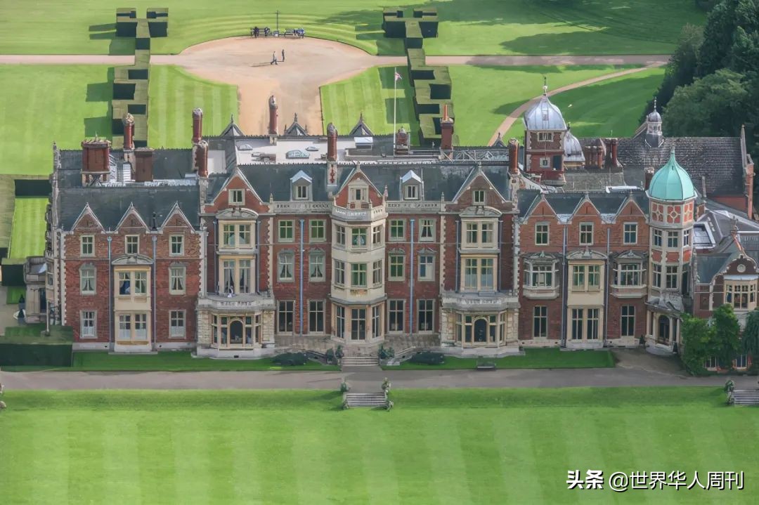 英国女王的助理,英国女王私人秘书