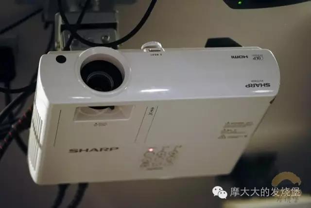 夏普xv-qz433a投影机评测,夏普xv-qz433a4k投影机
