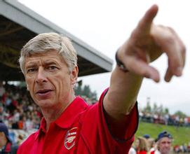 英超教练战术落后,英超教练临场指挥讲什么