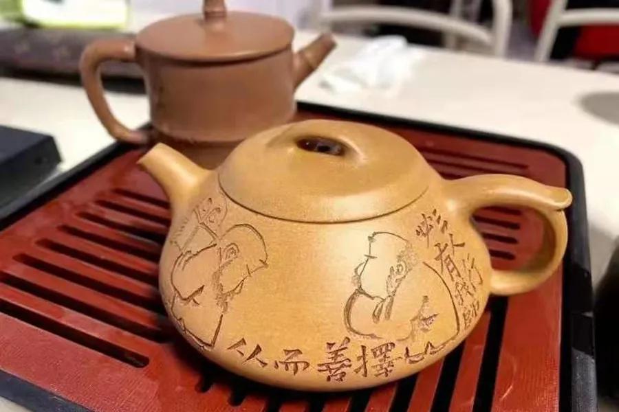 段泥壶包浆前后对比,青段泥料养出包浆