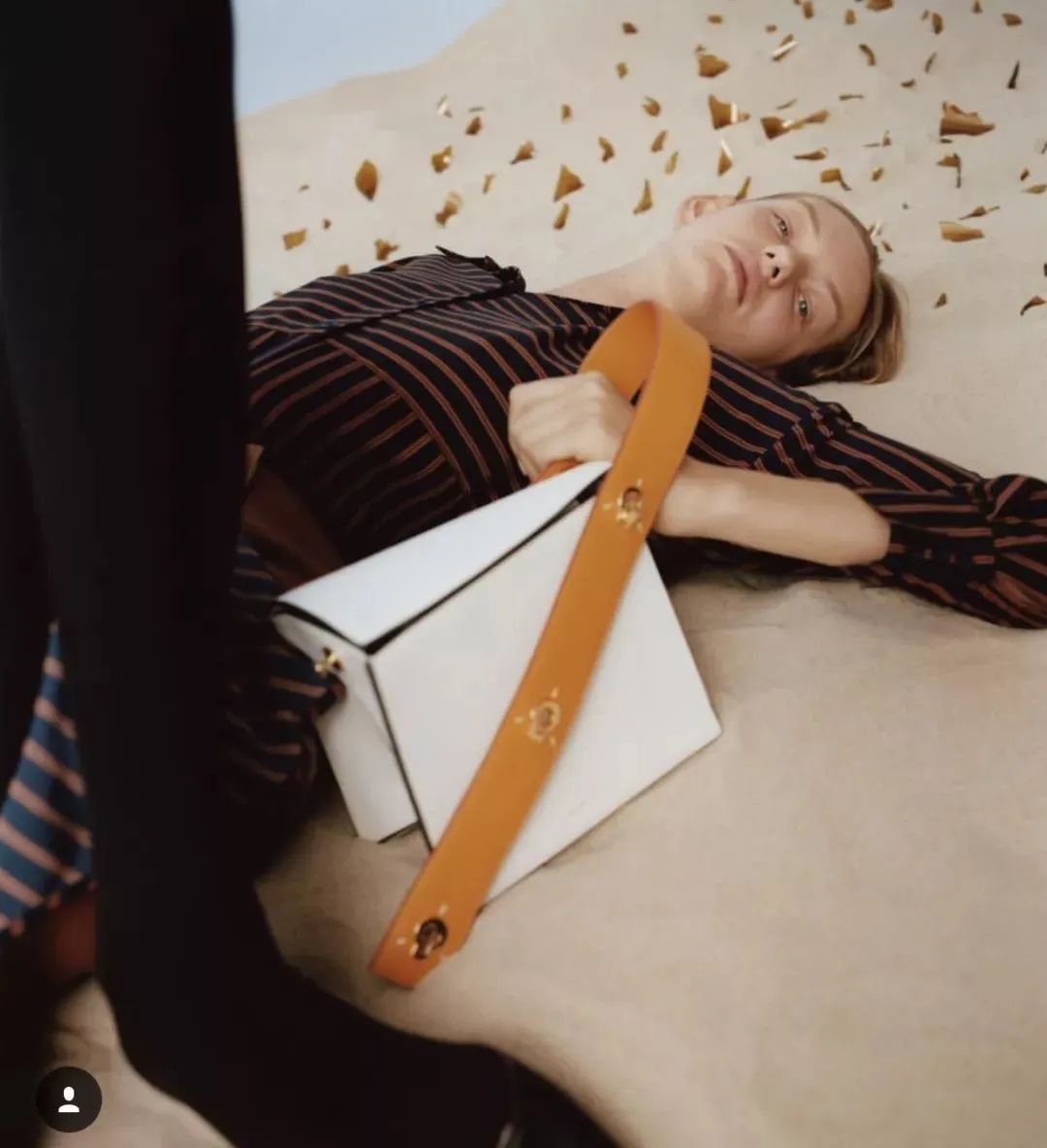 十大入门级轻奢女包千元下,女士小众轻奢品牌包推荐