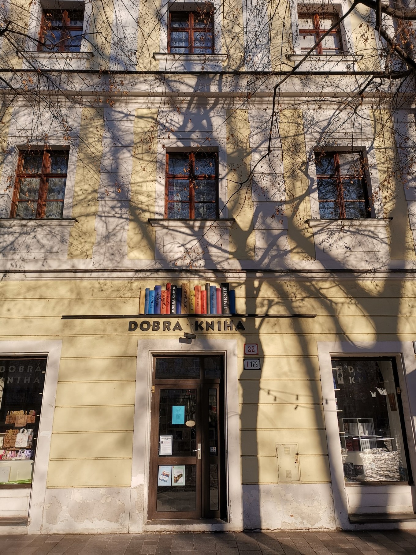 中欧旅游攻略多瑙河,中欧览秀城美食