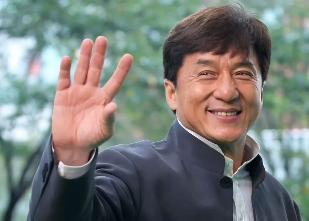 成龙周星驰历年电影票房对比,周星驰成龙票房对比