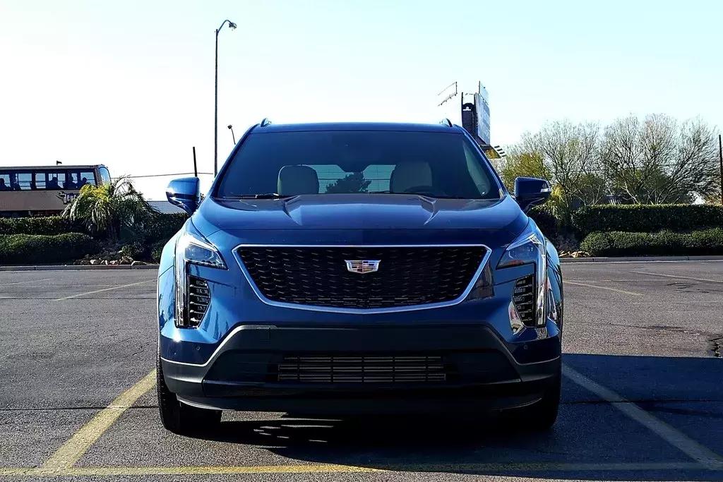 外国人测评凯迪拉克xt4,沉浸式体验凯迪拉克xt-4