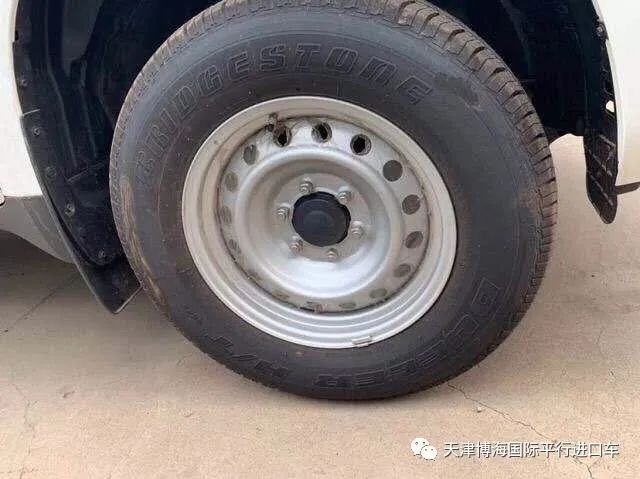 丰田霸道2800柴油中东版驾驶感受,天津港丐版霸道2800的柴油车价格
