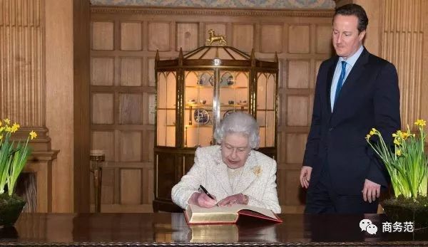 圣诞珠宝哪个牌子好看,圣诞节适合的珠宝