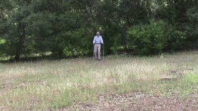 下山登山杖的正确用法,登山杖的正确使用方式图解