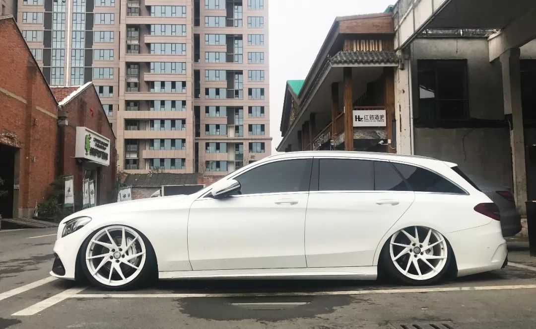 奔驰c旅行体验,开着奔驰c级车在路上