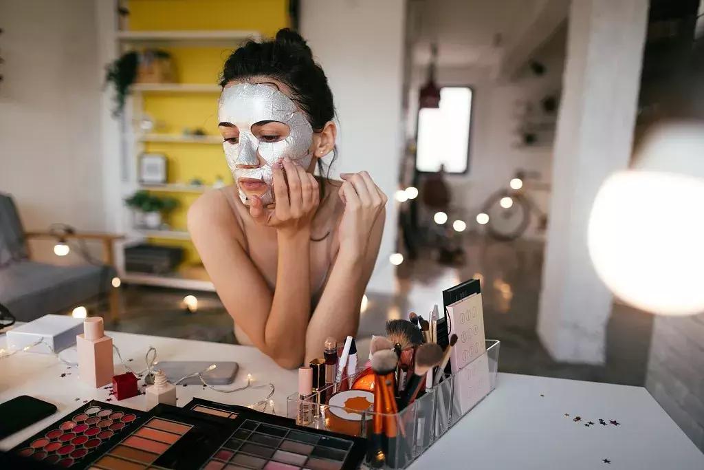 敷面膜培养细菌,敷面膜到底是养细菌还是护肤