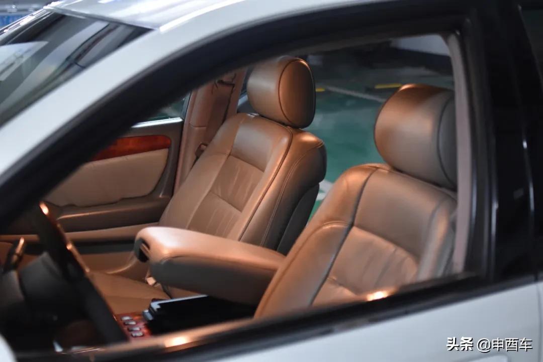 雷克萨斯咬地鲨is250老款,雷克萨斯is咬地鲨什么时候换代