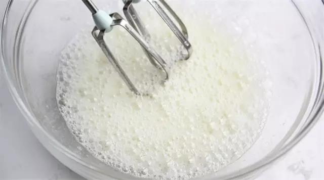 烘焙蛋清打发需要多长时间,烘焙新手入门蛋白的打发