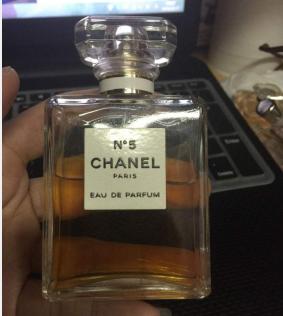 怎么辨别香奈儿5号真假,香奈儿5号淡香真假鉴别