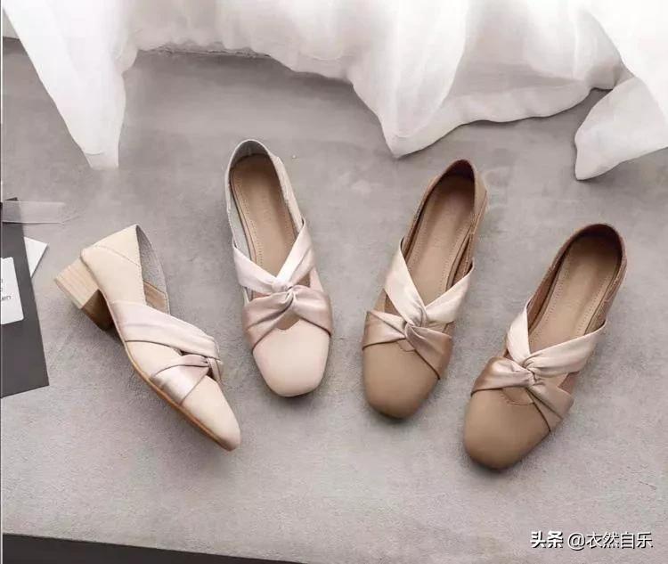 日系复古白色圆头鞋搭配,超级清新百搭的鞋款充满着高级感