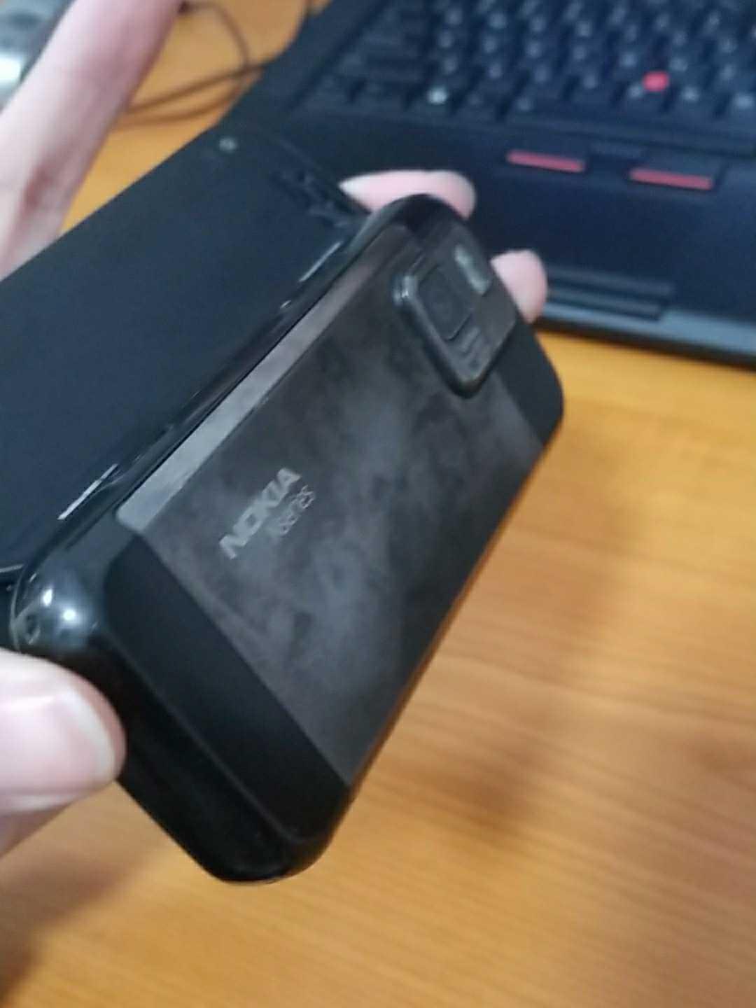 十年后掏出这部“诺记机皇”,电阻屏体验太糟心了,指甲都扣断了