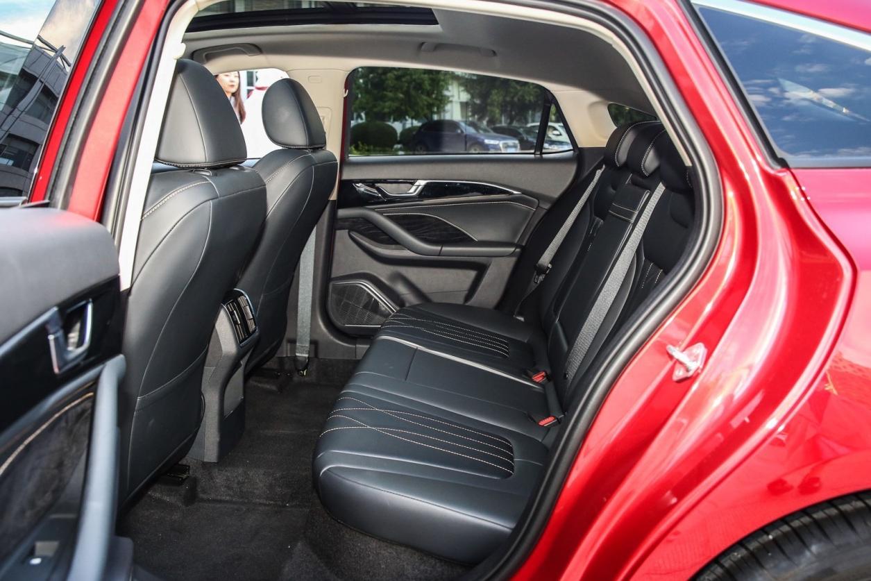 全新奔腾b70有几款车型,全新奔腾b70外观官图曝光