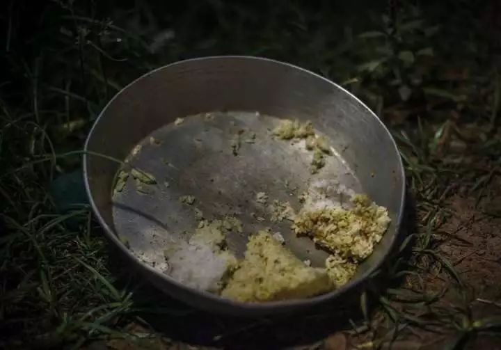 14岁女孩月经后第一天，自杀了：比痛经更可怕的是人的无知和偏见