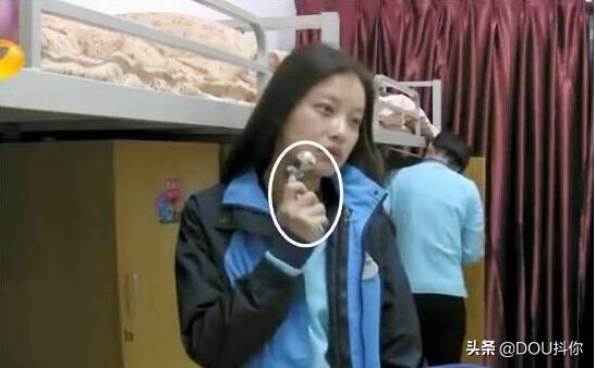 倪妮瘦脸针,倪妮脸型打了瘦脸针了么