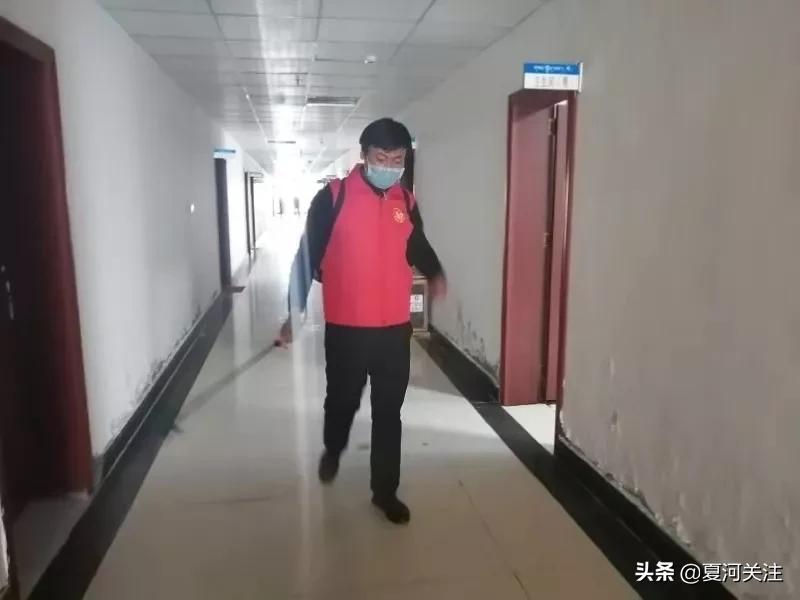 抗击疫情的青年突击队照片,碌曲突击队