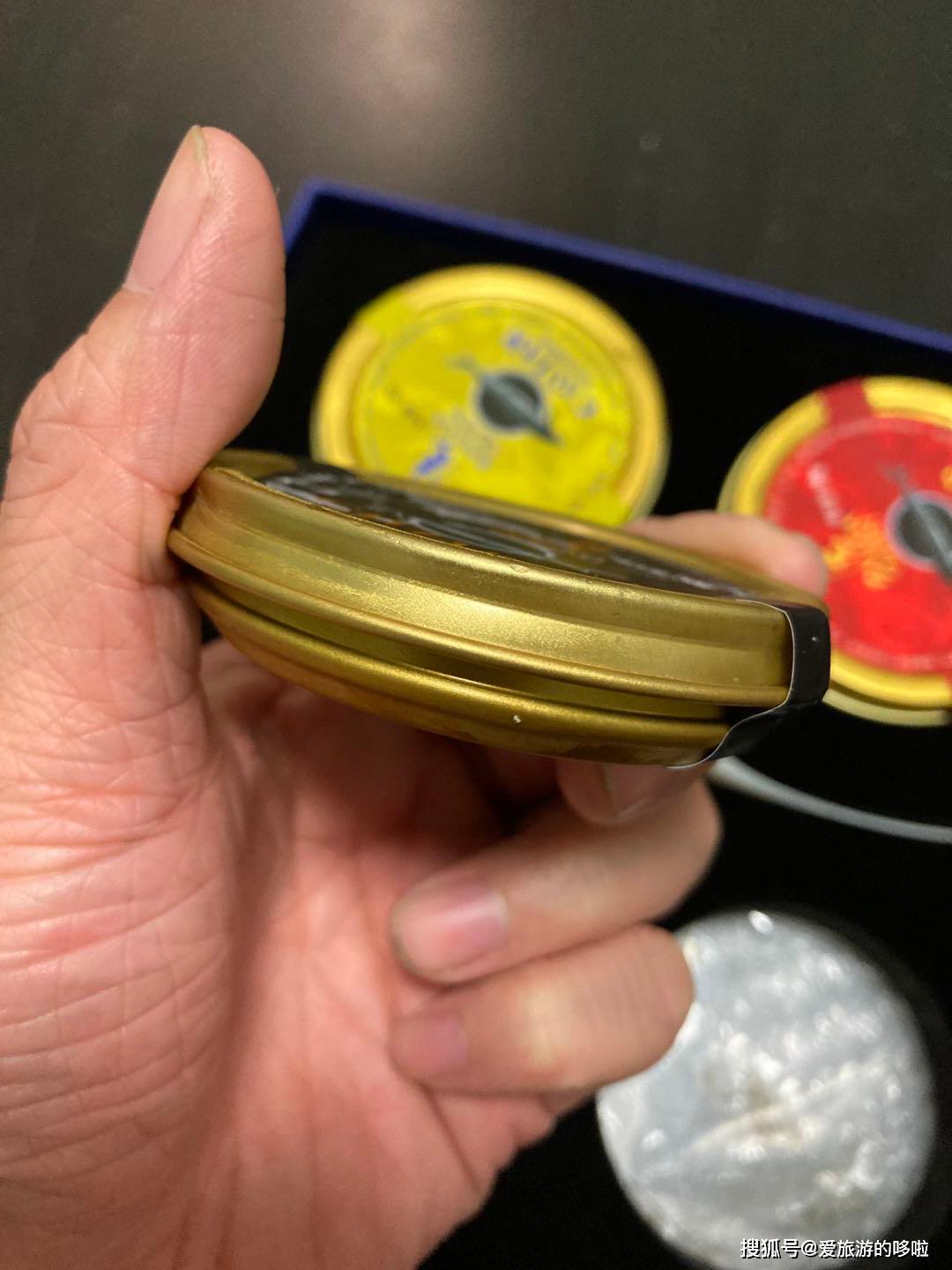 硬核吃鱼子酱指南，配糖油饼臭豆腐皮蛋