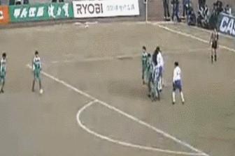 中国足坛第一浪子打架出轨还吸毒，当初那英看上他哪一点了？