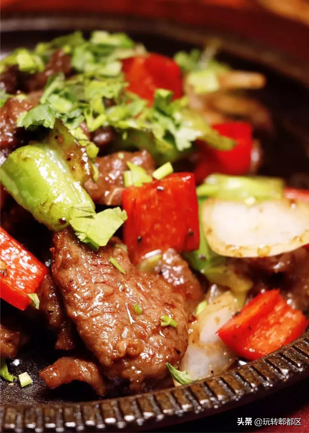 坐标蜀都万达！一口秒穿金庸世界的江湖菜！泼辣到肾上腺素狂飙