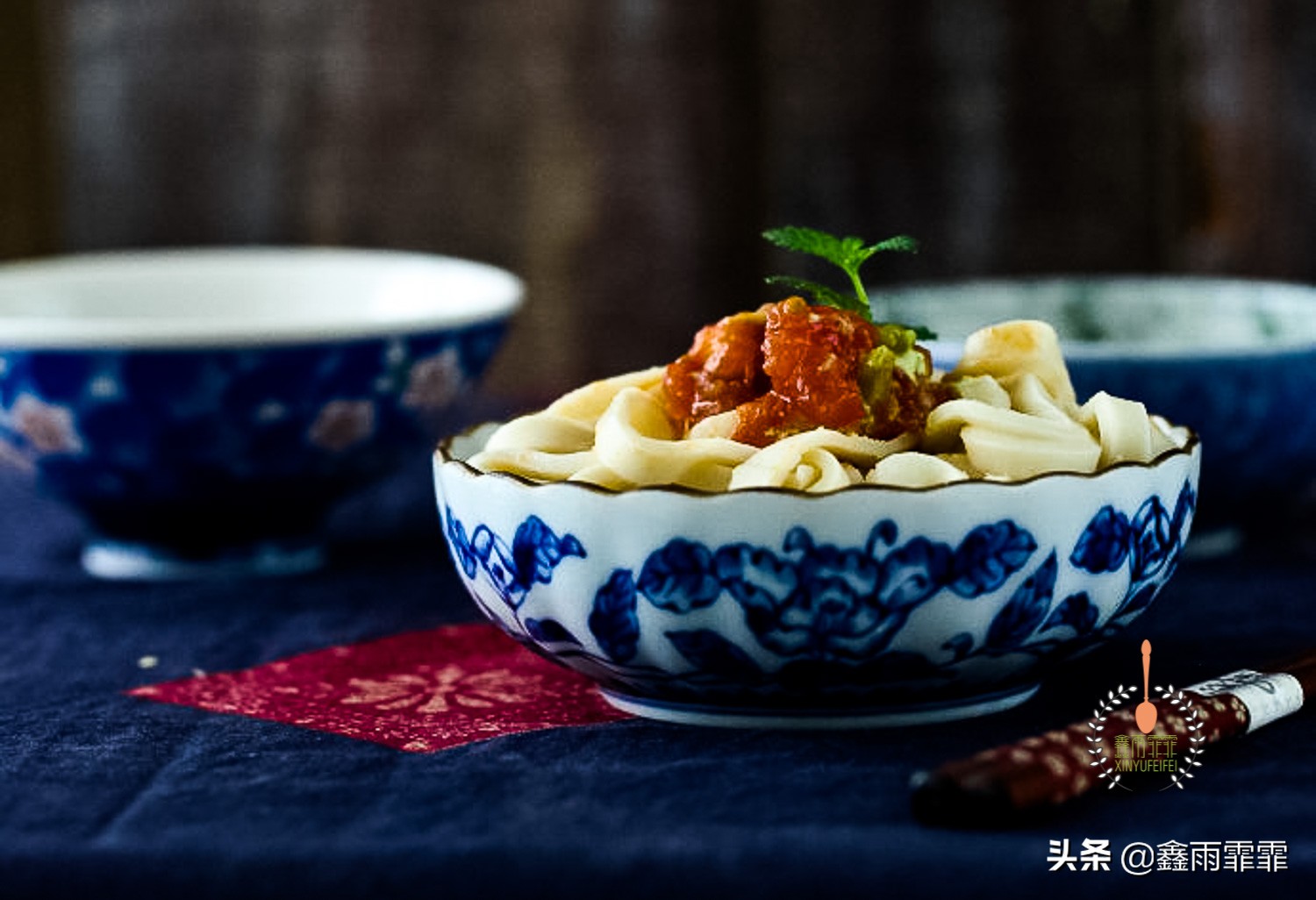 正宗凉皮做法最关键的是一学就会,如何做陕西正宗凉皮全过程