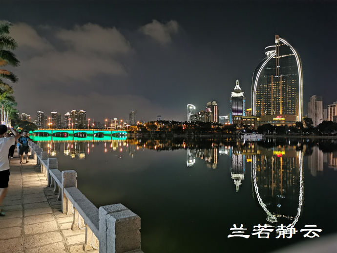 厦门源昌凯宾斯基吃一顿饭多少钱,厦门源昌凯宾斯基酒店大堂