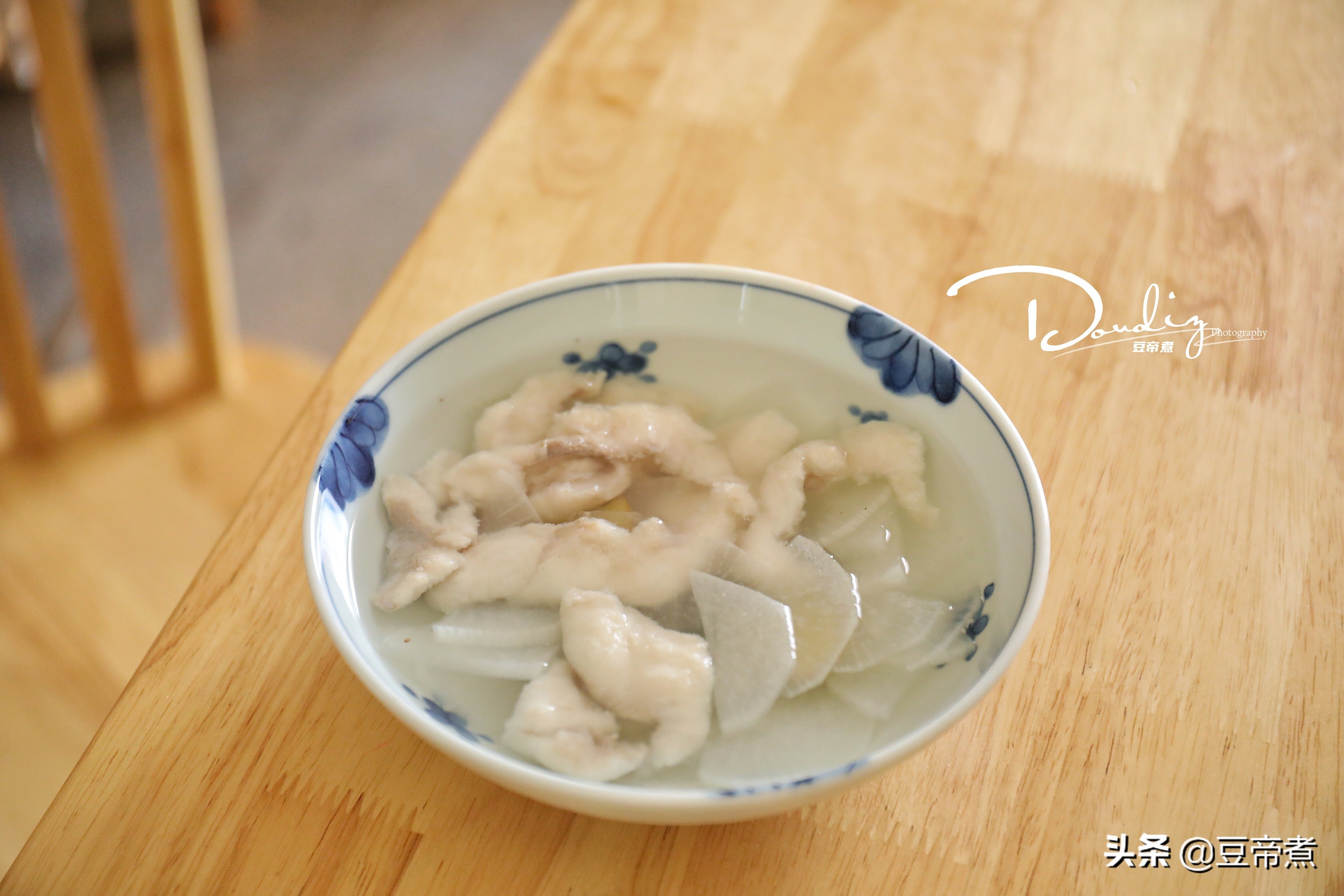 立秋后多喝这碗汤不会上火,立秋天气干燥喝什么汤