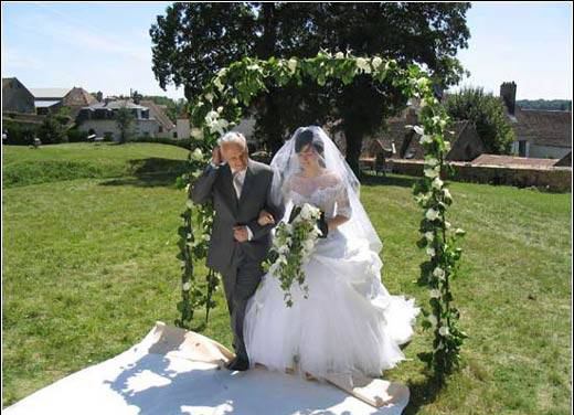 大学生为了面子在外躲避父母25年：中国式亲子关系背后之痛