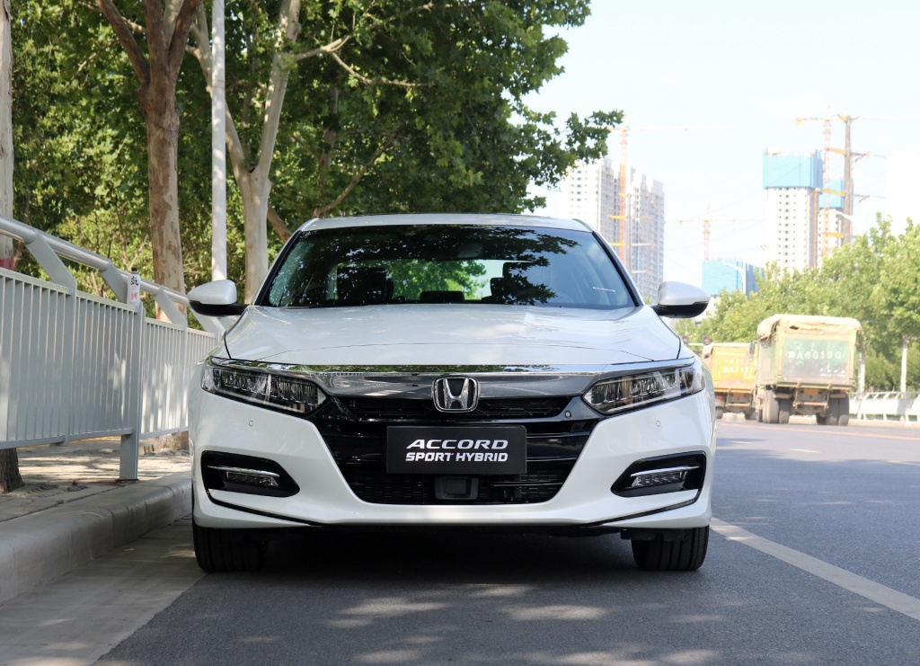 全新本田雅阁有哪些缺点,本田雅阁最新款车主真实感受