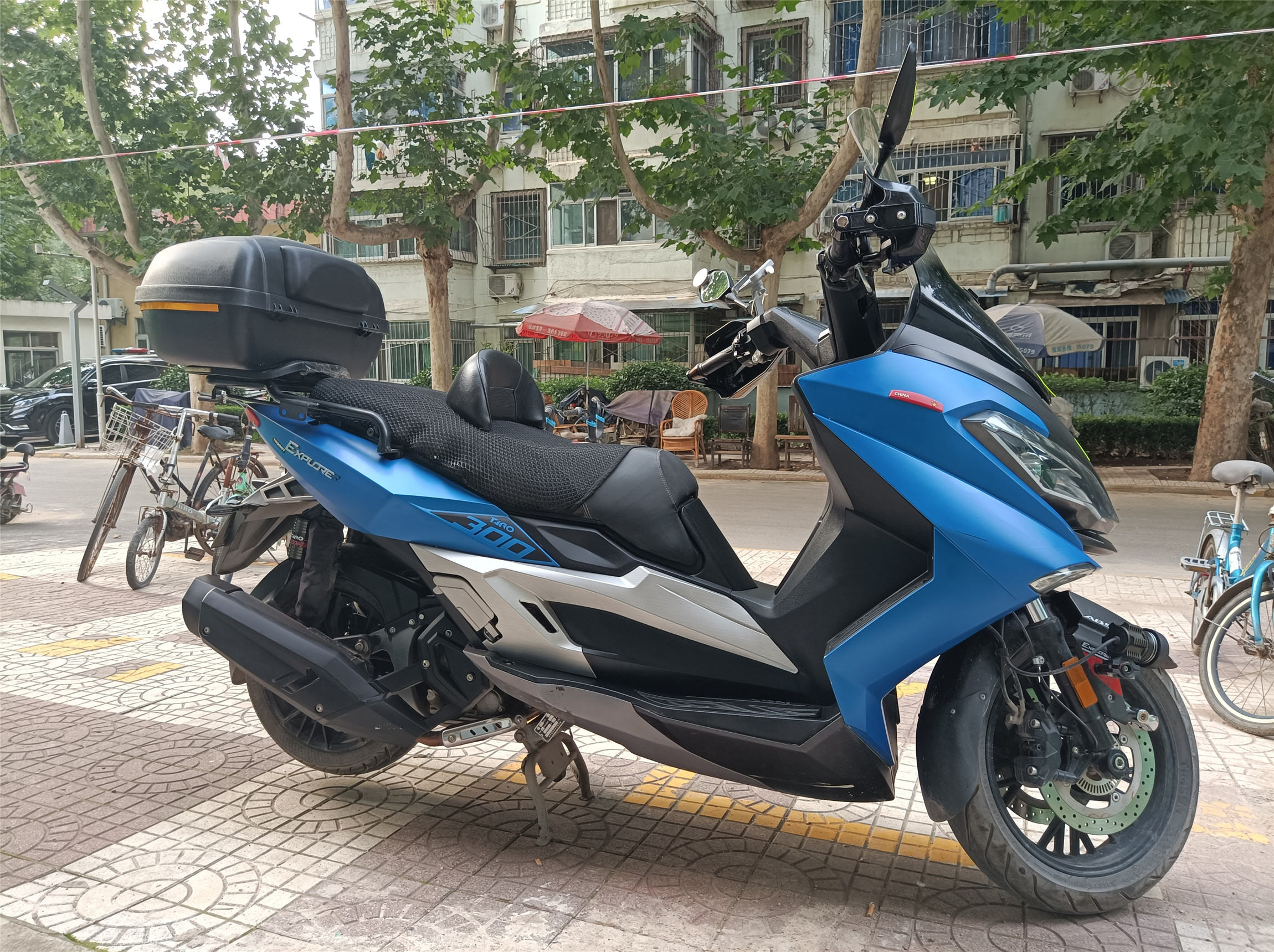 台荣探路者300踏板车落地价,2022款台荣探路者300测评