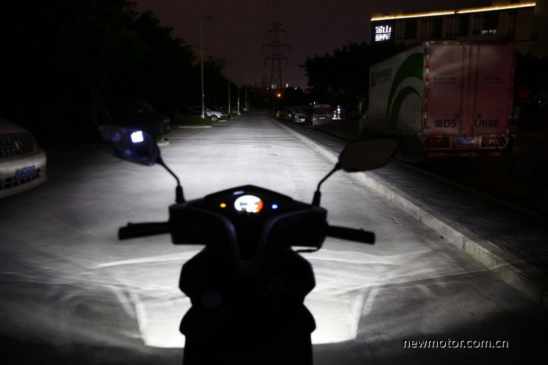 三阳fnx150踏板2021款评测,三阳fnx踏板150带人可以跑山吗