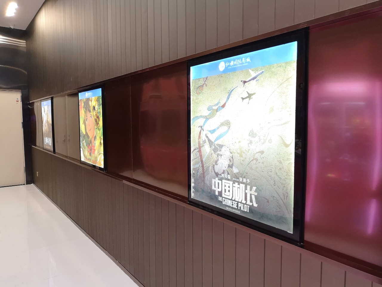 深圳西丽益田假日里人流,开业第一天人流量爆棚