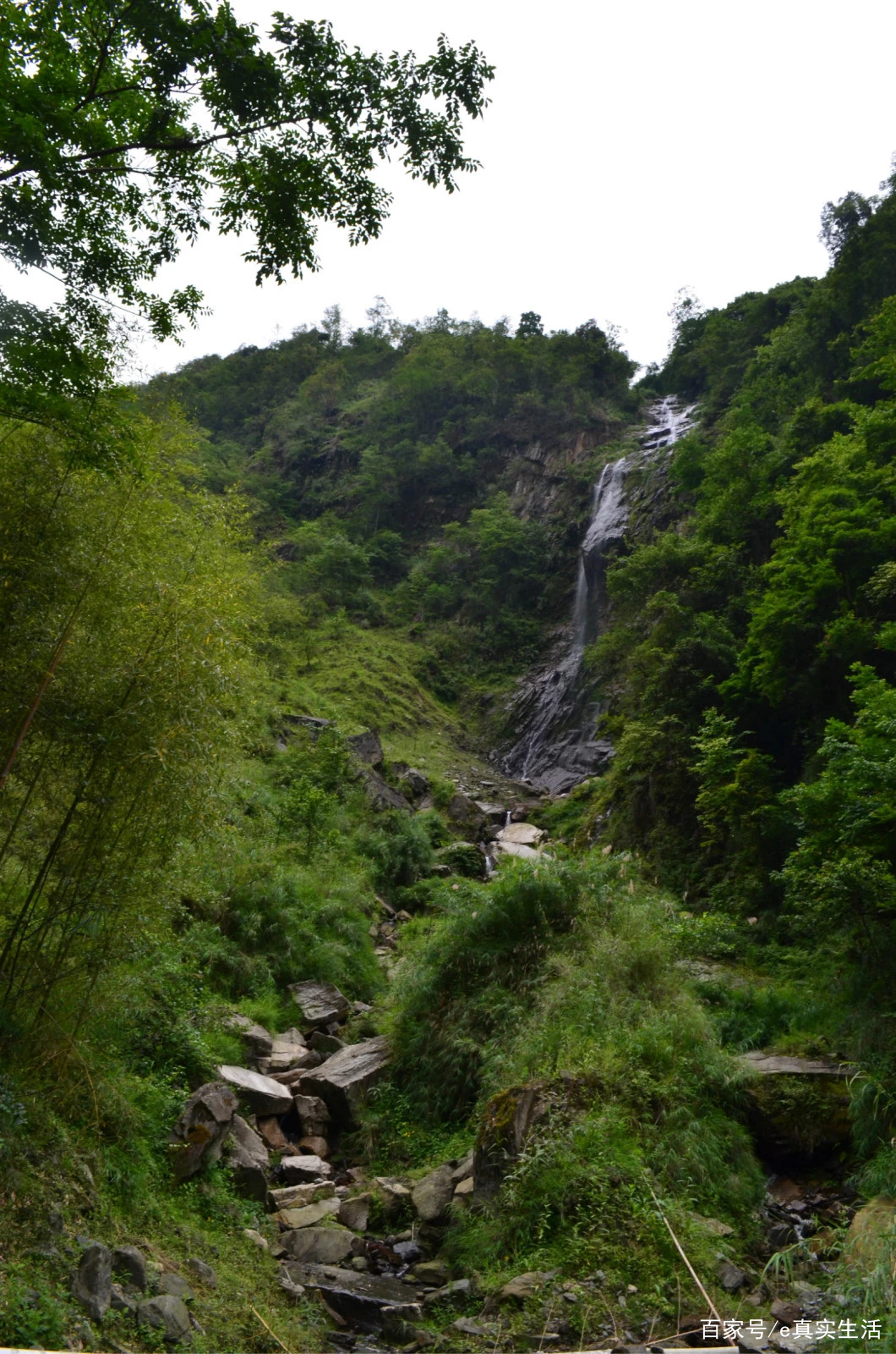 上里古镇，一个名副其实的古镇，人很少，跟丽江大研古城有的一比