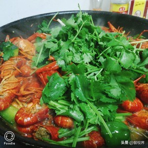 小龙虾最简单的做法去头的小龙虾,六种小龙虾哪种做法最好吃