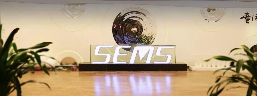 双驰亚展，让爱“步”满整个世界