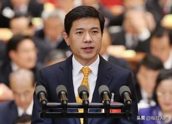 百度李彦宏被泼冷水事件,李彦宏被泼水事件真实原因