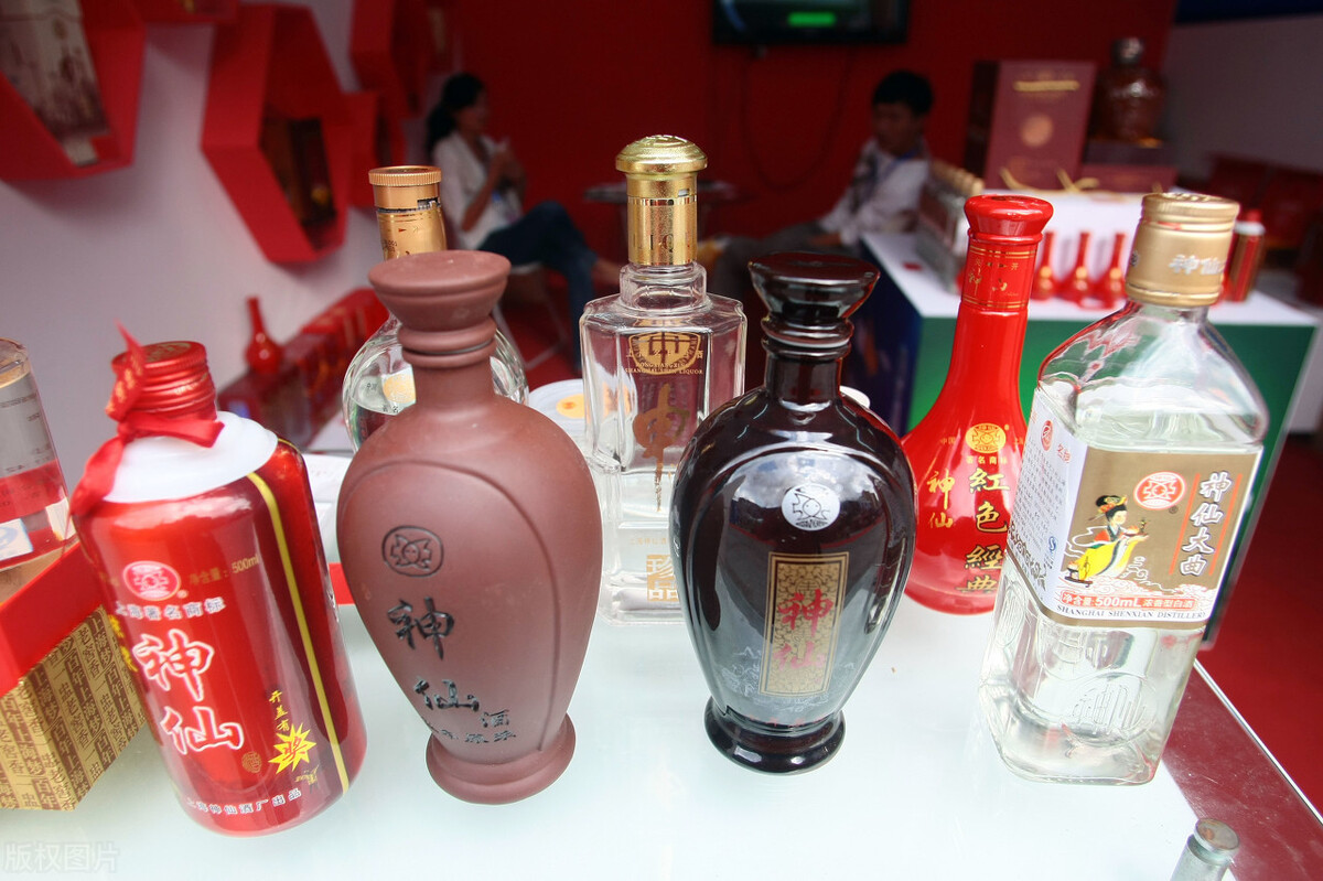 为什么茅台酱香型白酒好喝不上头,茅台酱香型白酒还会火几年