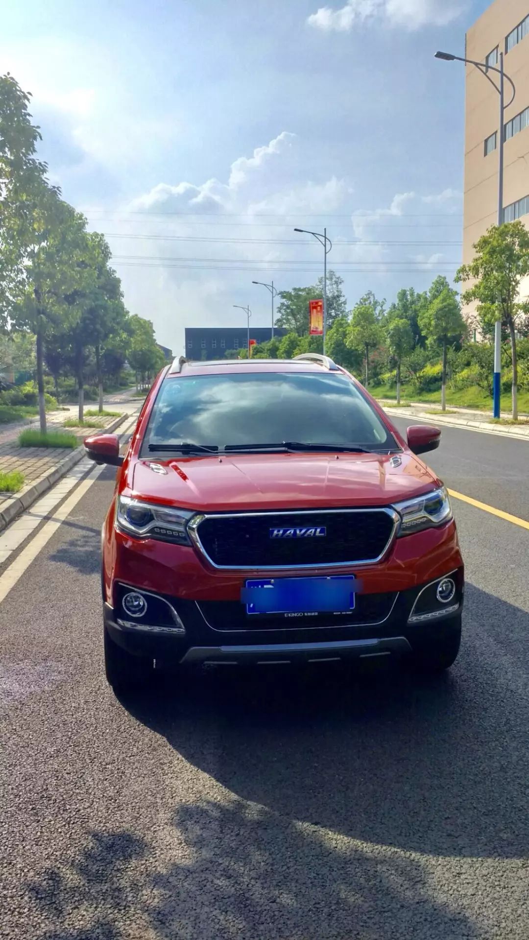 从大学毕业到步入社会6年了,在路上的哈弗h1