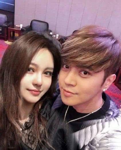 罗志祥和周扬青现在回应合影,罗志祥力挺女团参加演唱会